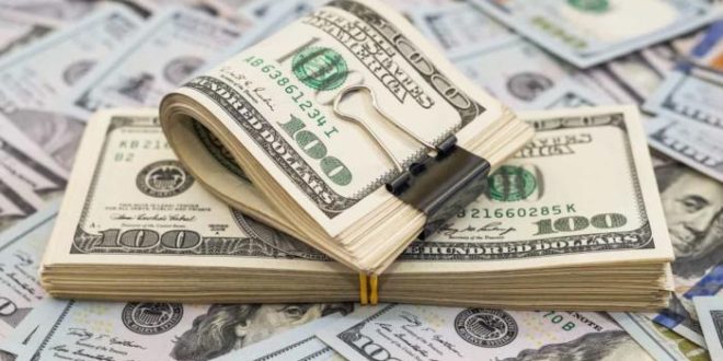 Dólar é cotado a R$ 4,61 em novo dia de forte queda