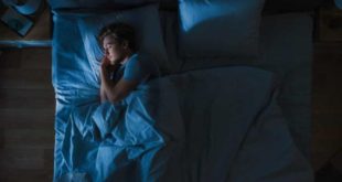 Dormir mal pode levar a um quadro de demência? Veja o que a ciência diz