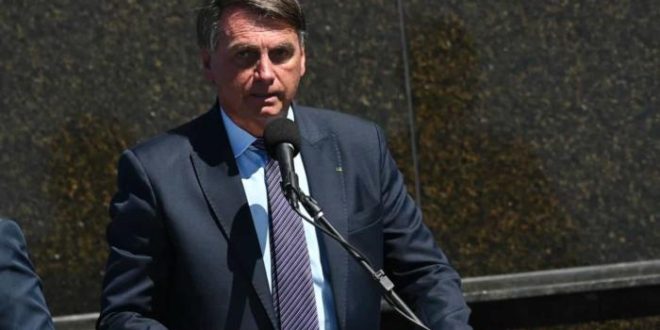 Governo Bolsonaro aprova uso da Rouanet para mercado de armas