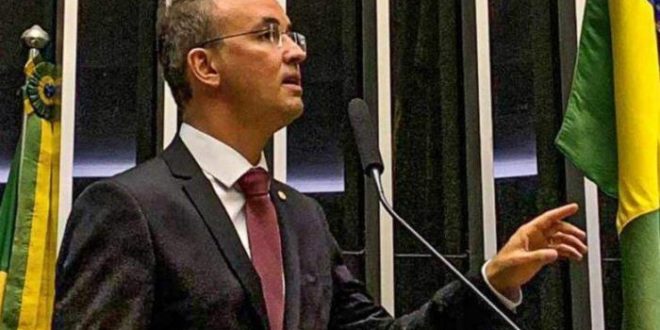 Leo de Brito denuncia situação precária da BR-364 e revela que acionará CGU e PF para apurar irregularidades em manutenção da rodovia