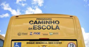 Ministro usa programa que distribui ônibus escolar para atender aliados