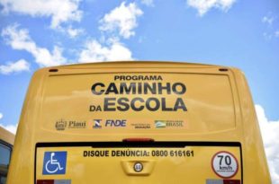 Ministro usa programa que distribui ônibus escolar para atender aliados