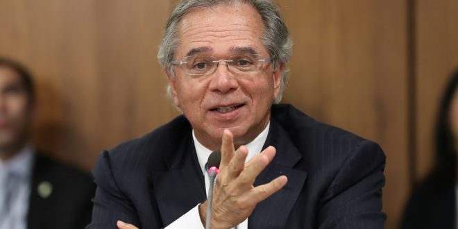 Privatização da Eletrobras deve ocorrer em até 4 semanas, diz Guedes