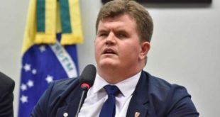 Projeto institui código de defesa para garantir direitos de contribuintes