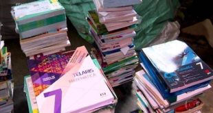 Projeto regulamenta o descarte por escolas dos livros didáticos usados