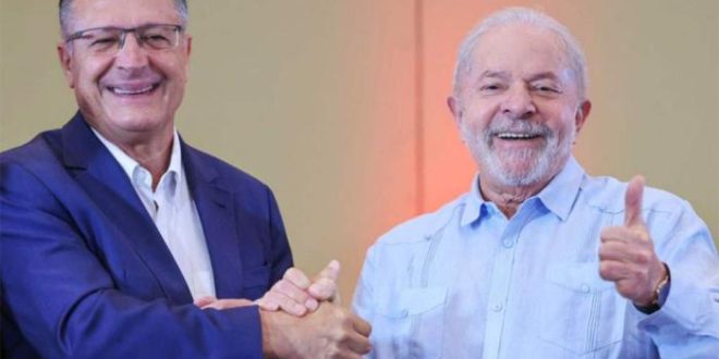 PSB deve propor ao PT nova reforma trabalhista e mudar da previdenciária