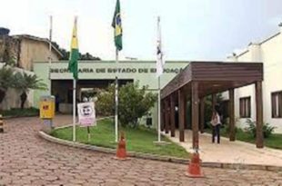 Secretaria de Educação adere ata de registro de preços de prestação de serviços técnicos, administrativo e de apoio para usar como cabide de emprego