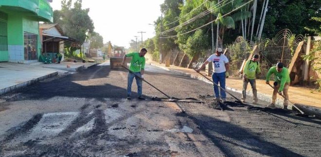 Prefeitura inicia recape asfáltico em 9 ruas dos bairros de Brasileia