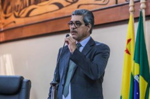 Edvaldo cobra pagamento de auxílio-alimentação a professores permutados