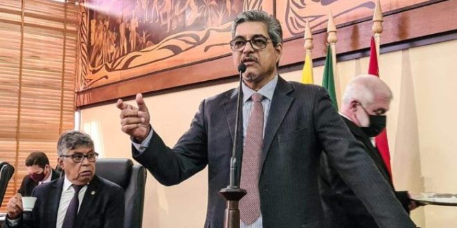 Edvaldo Magalhães diz que clima no governo Gladson é de desembarque