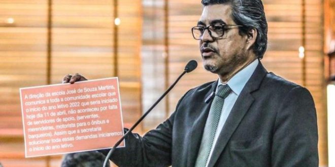 Edvaldo Magalhães revela que ano letivo não iniciou em escola de Rodrigues Alves por descuido da SEE