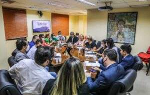 Edvaldo Magalhães pede urgência na apreciação de projeto que corrige os plantões da Saúde 2 Edvaldo Magalhães pede urgência na apreciação de projeto que corrige os plantões da Saúde