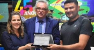 Associação Comercial e Empresarial de Plácido de Castro homenageia Mara Rocha por projeto de lei que inclui o município na Área de Livre Comércio