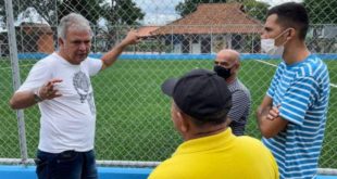 Petecão inspeciona obra de revitalização da praça do bairro Vila Betel, que será entregue na próxima segunda, em Rio Branco