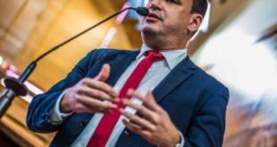 Daniel Zen apresenta requerimento para convocar o Secretário de Educação à ALEAC