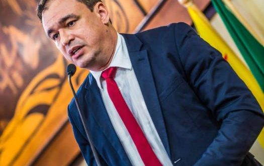 Zen destaca problemas no retorno às aulas e na Saúde Pública