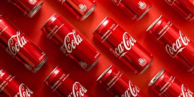 Justiça condena ex-funcionária da Coca-Cola por tráfico de dados sigilosos