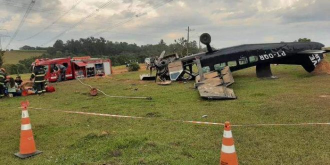 Dois morrem e sete ficam em estado grave em pouso de aeronave