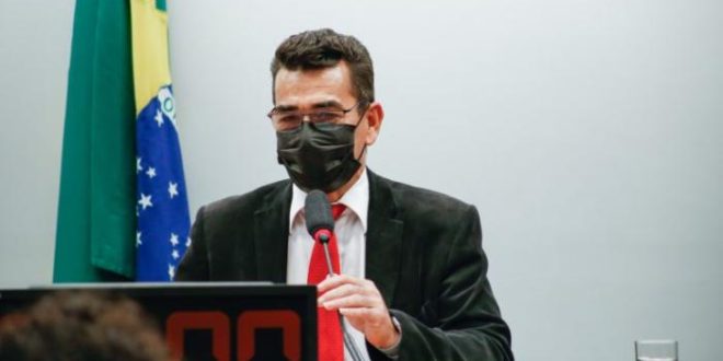 Fiocruz, cobra transparência na divulgação de informações sobre agrotóxicos