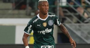 Danilo ganha carinho no Palmeiras após convocação e revela: 'Estava dormindo'