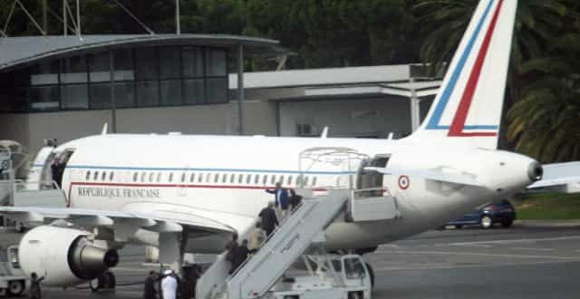 Avião com 122 pessoas pega fogo durante a decolagem na China