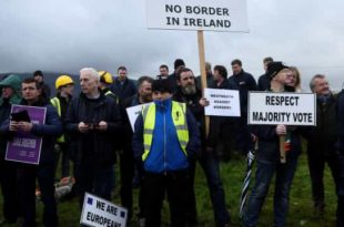 Terremoto político na Irlanda do Norte faz Reino Unido e UE reviverem atrito do brexit