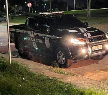 Polícia Civil prende dois e apreende arma de fogo na região da Custódio Freire em Rio Branco