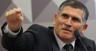Ex-ministro Santos Cruz sofre princípio de enfarte e é internado em Brasília