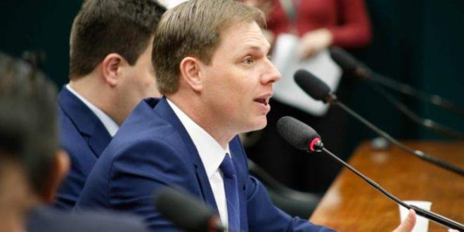 Proposta exige que bulas expliquem descarte adequado dos remédios