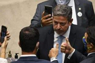 Enxugando gelo: Lira cobra 'saída conjunta' para alta nas contas de luz e nos combustíveis
