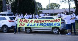 Nassif denuncia a omissão das instituições brasileiras com a entrega criminosa da Eletrobras