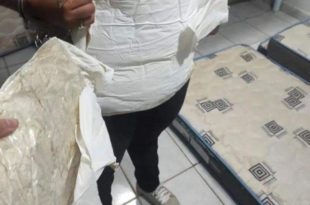 Mulher é presa em ônibus transportando mais de três quilos de cocaína na cintura