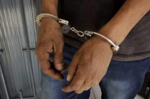 Homem com dois mandados de prisão é preso em lanchonete na Baixada da Sobral