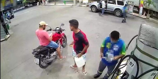Assaltante dança e comemora após usar cartão de vítima em compra por aproximação