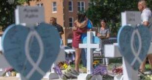 Tiroteio no Texas: menina de 11 anos se sujou com sangue e se fingiu de morta para sobreviver