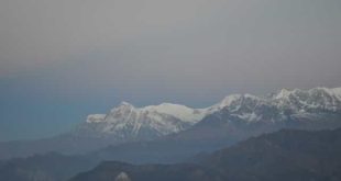 Avião desaparece com 22 pessoas a bordo no Nepal