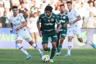 Palmeiras supera pênalti perdido por Veiga e ganha 6º jogo seguido do Santos