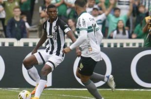 Coritiba derrota o Botafogo e se mantém campanha perfeita em casa no Brasileiro
