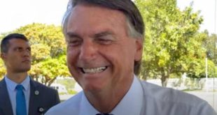 Bolsonaro diz que títulos de propriedade levam assentados para lado do governo