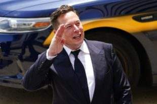 Elon Musk anuncia suspensão temporária de acordo para compra do Twitter