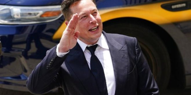 Elon Musk anuncia suspensão temporária de acordo para compra do Twitter