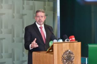 Lira confirma votação do piso da enfermagem nesta quarta-feira