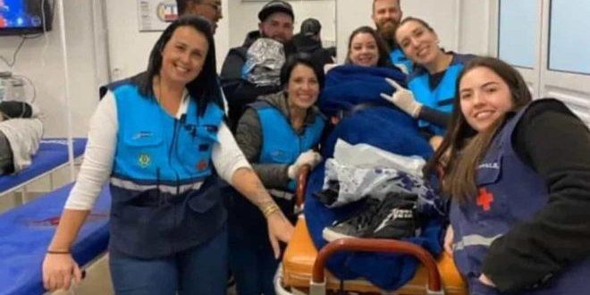 Mulher dá à luz durante show do Metallica em Curitiba