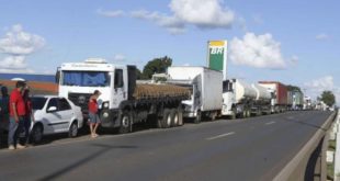 Nova alta do diesel pode deixar cidades sem ônibus, dizem empresas
