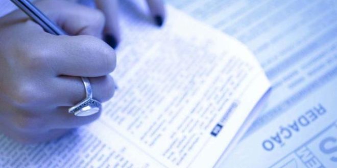 Proposta proíbe cobrança de taxas de inscrição no vestibular diferenciadas por curso
