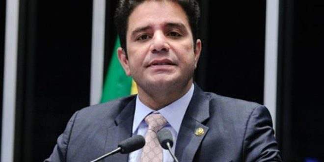 Retaliação: governo retira máquinas de municípios onde os prefeitos não apoiam reeleição de Gladson e revolta produto