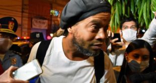 Ronaldinho Gaúcho vira sócio de liga de futebol nos EUA e México