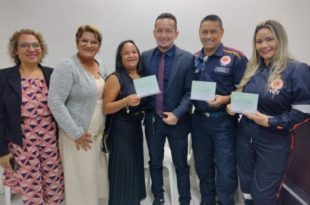 Adailton Cruz parabeniza os profissionais da saúde na CMRB durante Sessão Solene em alusão à Semana Nacional da Enfermagem