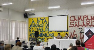 Professores da UFAC aderem indicativo de greve para 23 de maio