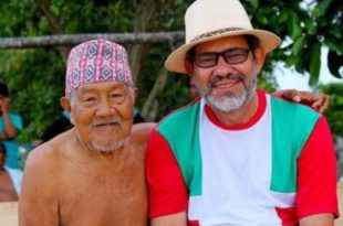 Ao vivo, direto de Tarauacá, o pré-candidato a deputado estadual Chagas Batista, nesta quinta-feira